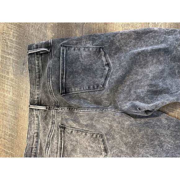 Women's FRAME Le Sylvie slender straight rockstarJeans, Size 31, Black - Picture 8 of 12